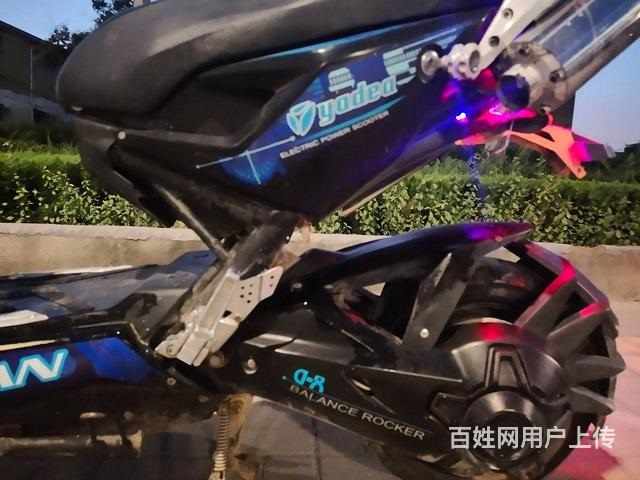 戰(zhàn)警電動車最新款，科技與安全的完美結(jié)合