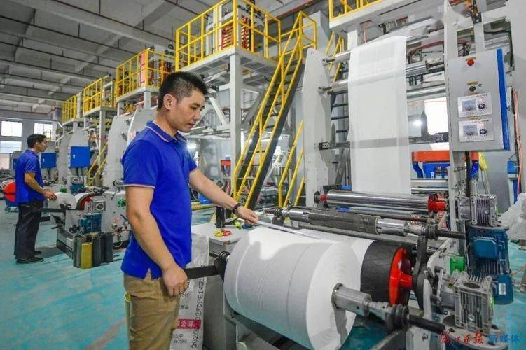鄭州吹膜工最新招聘，行業(yè)現(xiàn)狀、職業(yè)前景與人才需求
